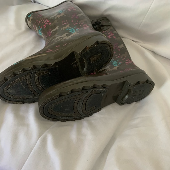 Rain boots - Picture 5 of 5